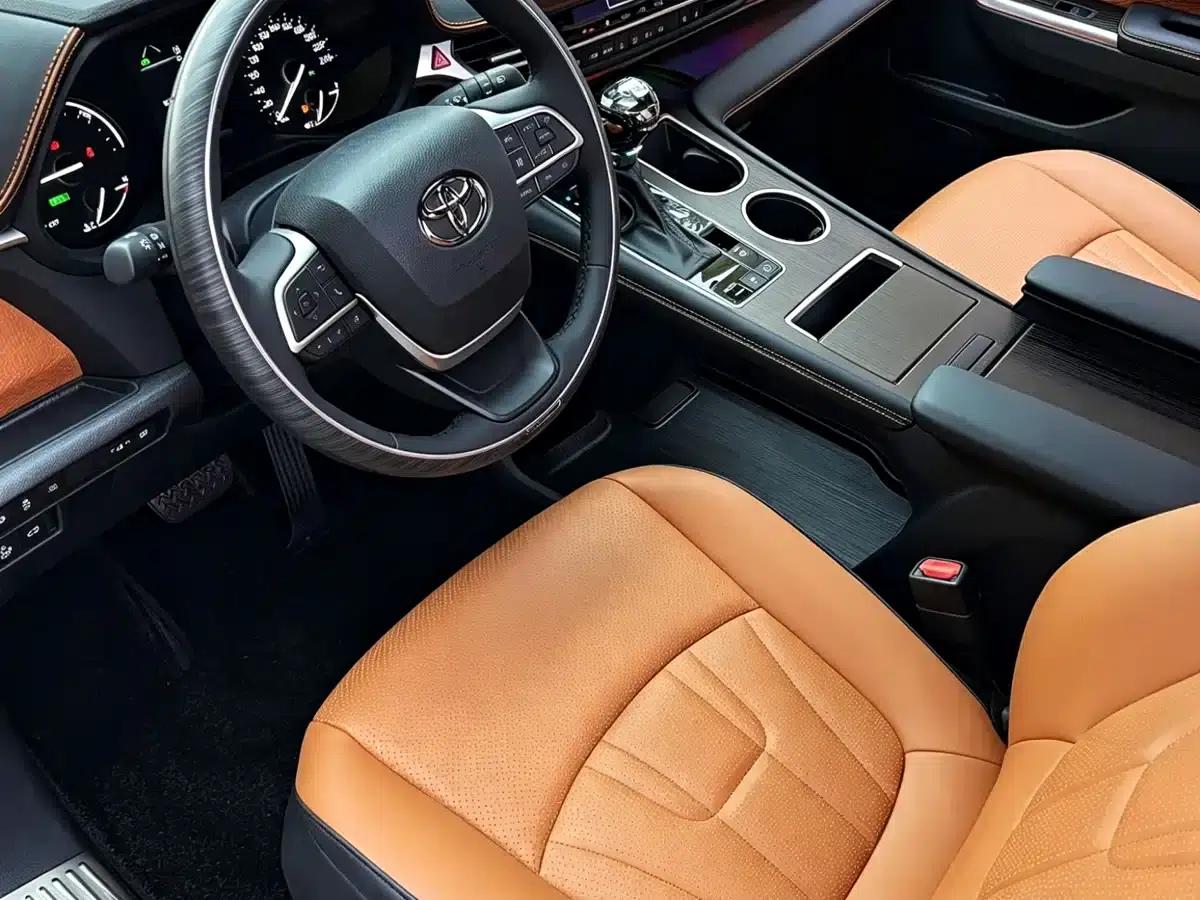 2026 Grevia 2.5L Hybrid Luxury Edition — миниатюра 6