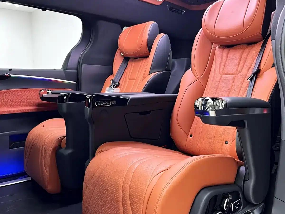 2026 Grevia 2.5L Hybrid Luxury Edition — миниатюра 8