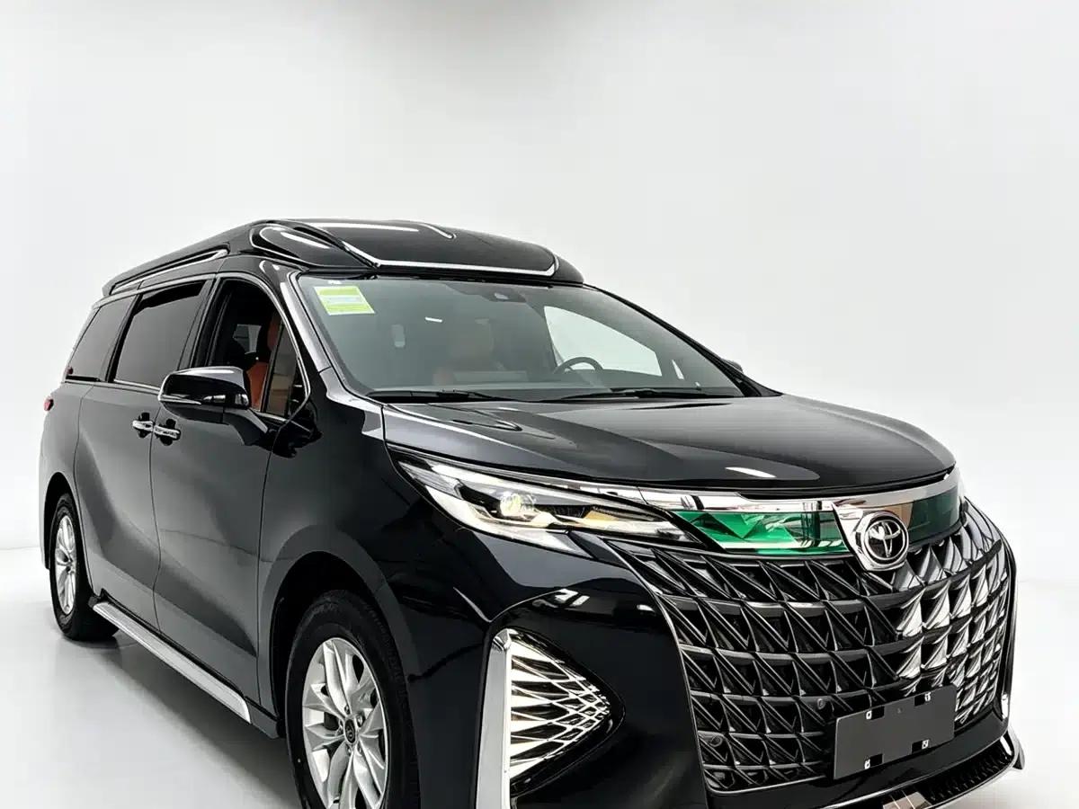 2026 Grevia 2.5L Hybrid Luxury Edition — миниатюра 2