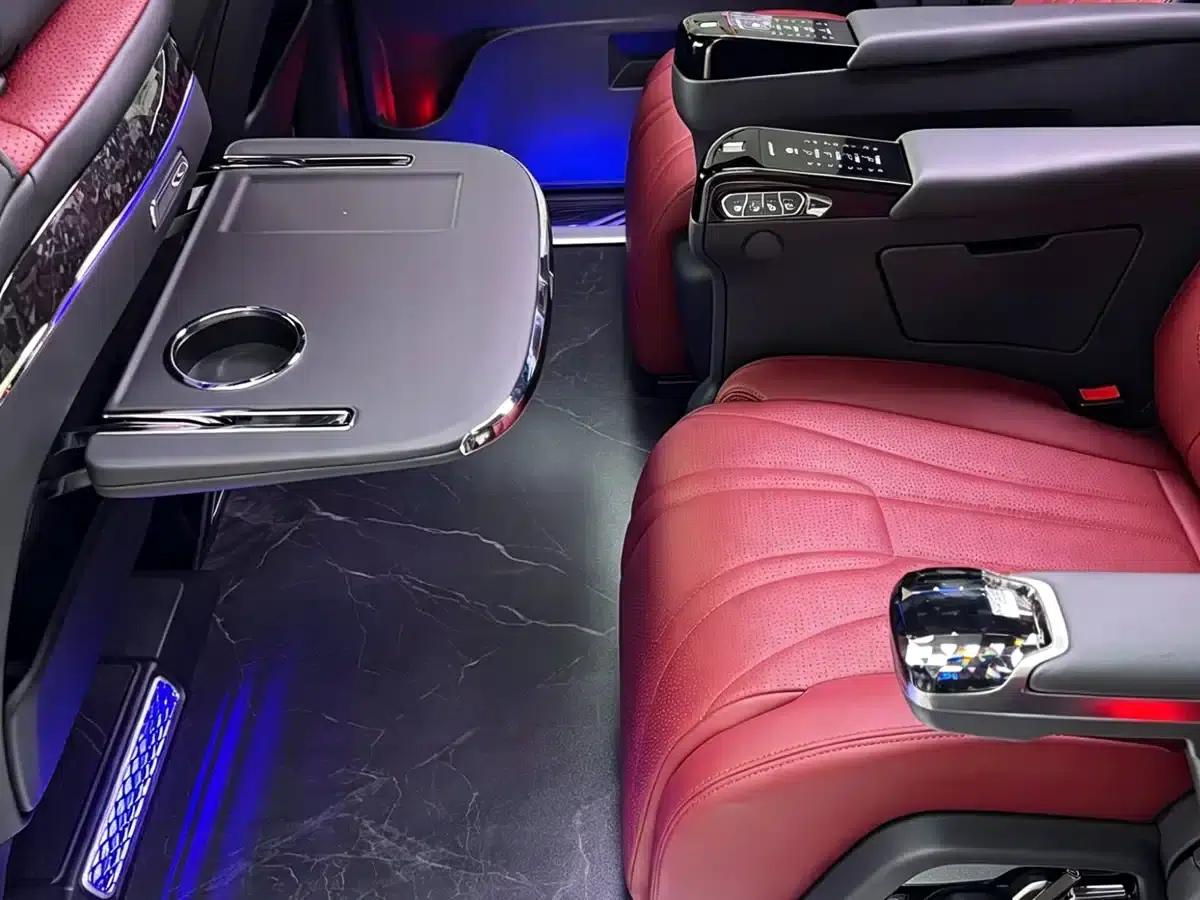 2026 Grevia 2.5L Hybrid Luxury Edition — миниатюра 13
