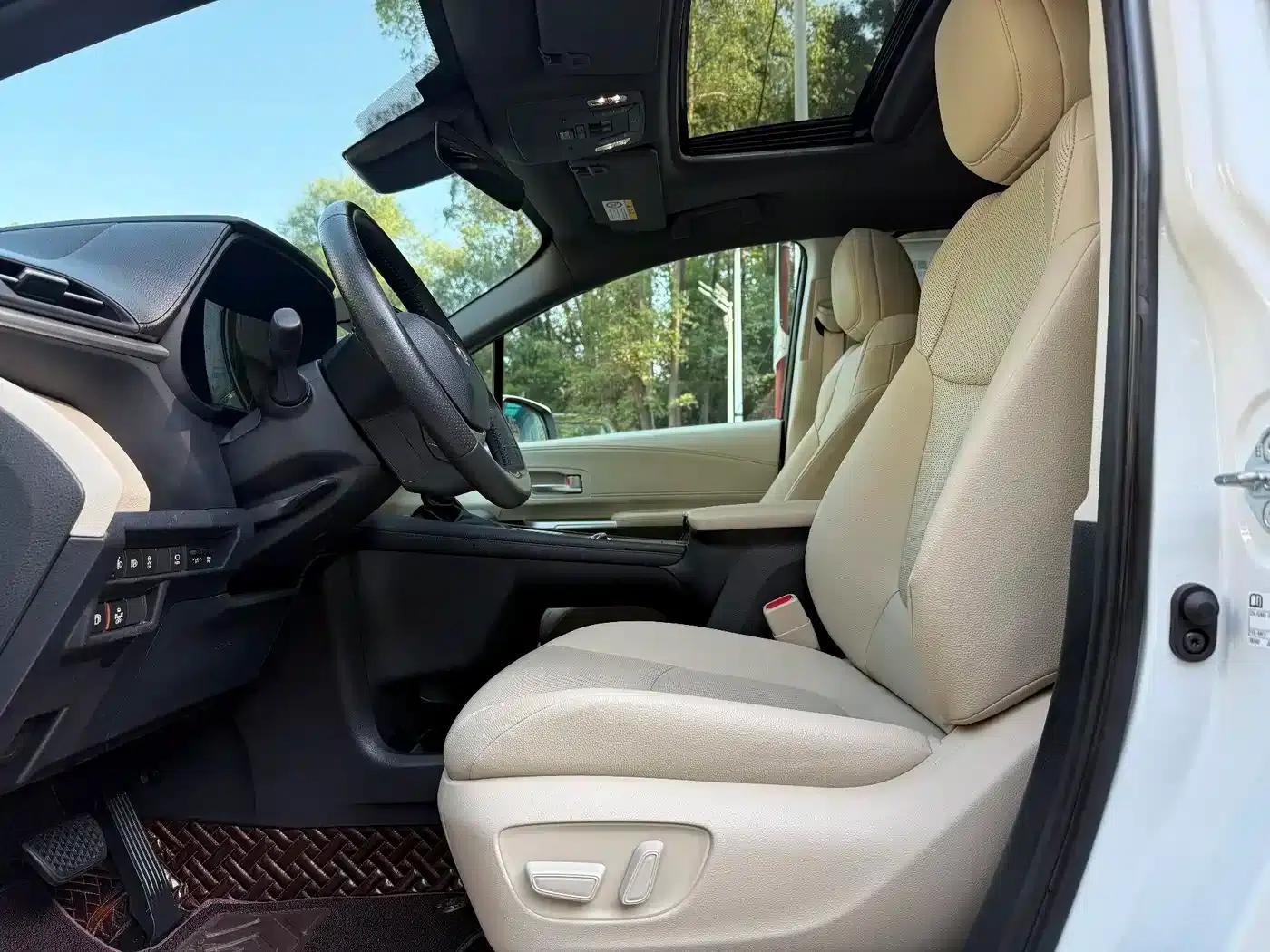 2024 Grevia 2.5L Hybrid Premium Plus Edition — миниатюра 7