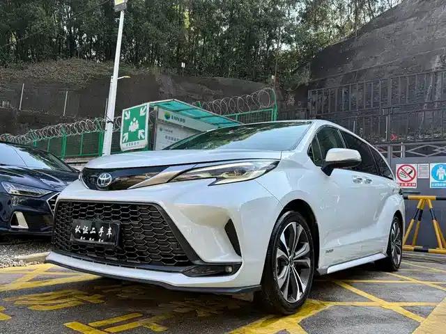 2024 Grevia 2.5L Hybrid Premium Plus Edition