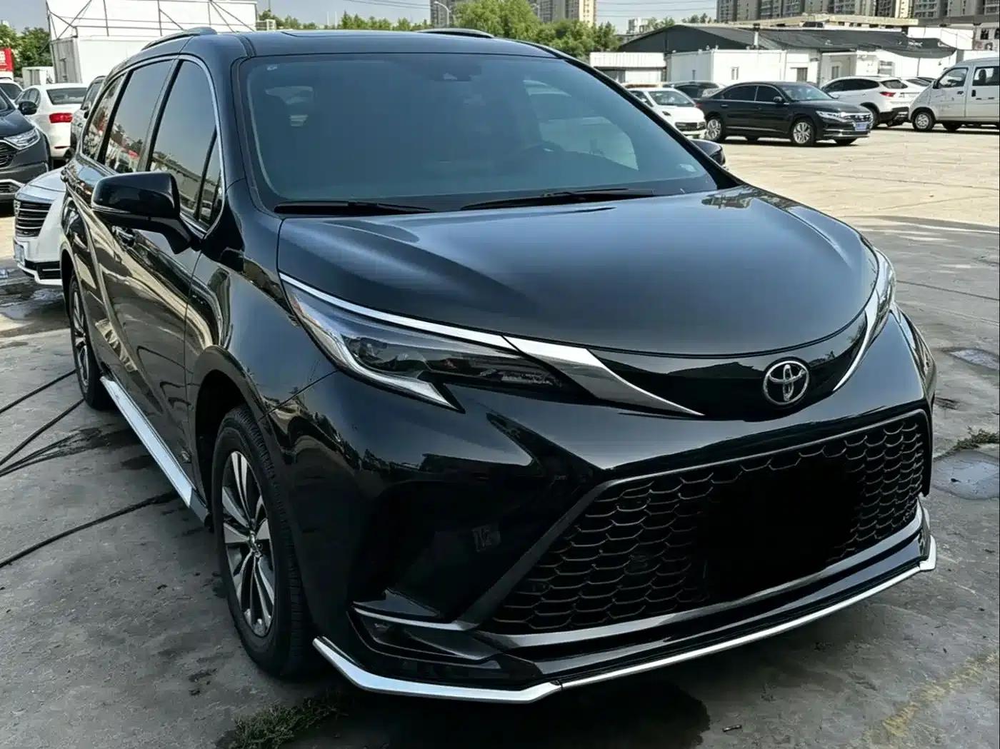 2024 Grevia 2.5L Hybrid Luxury Edition — миниатюра 3