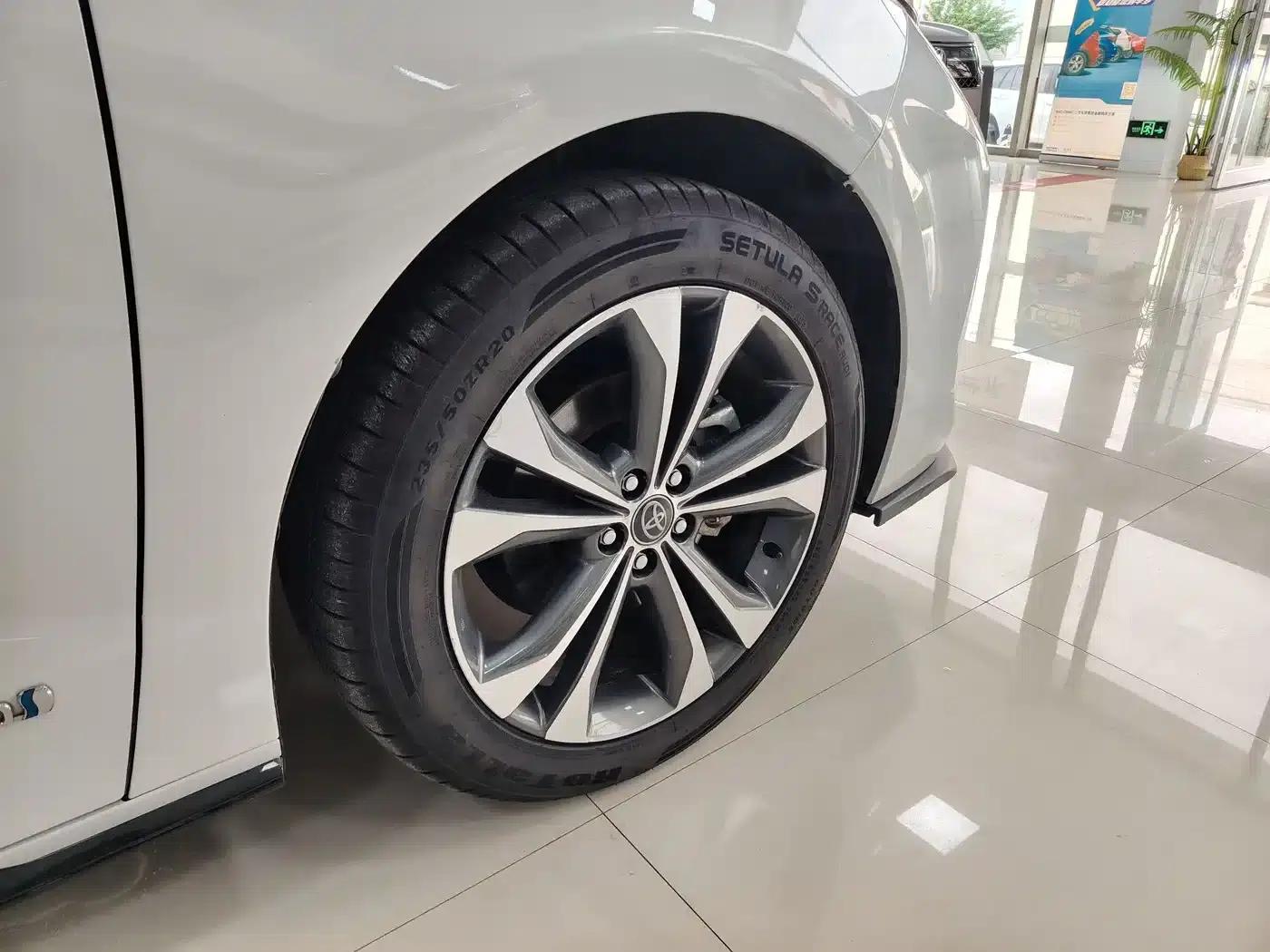 2022 Grevia 2.5L Hybrid Flagship Edition — миниатюра 13