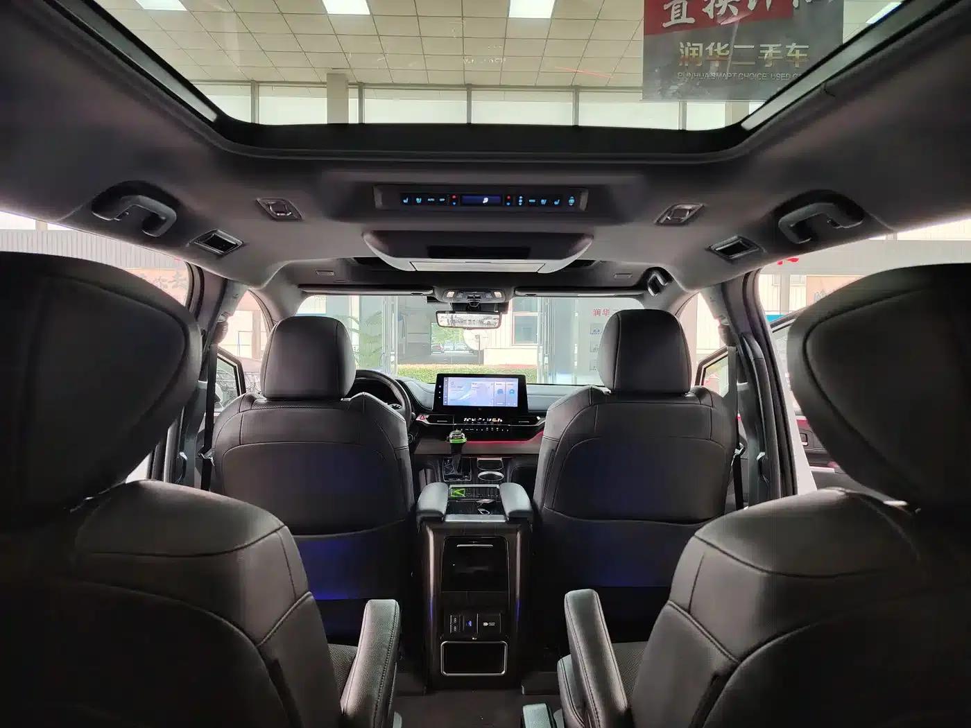 2022 Grevia 2.5L Hybrid Flagship Edition — миниатюра 10