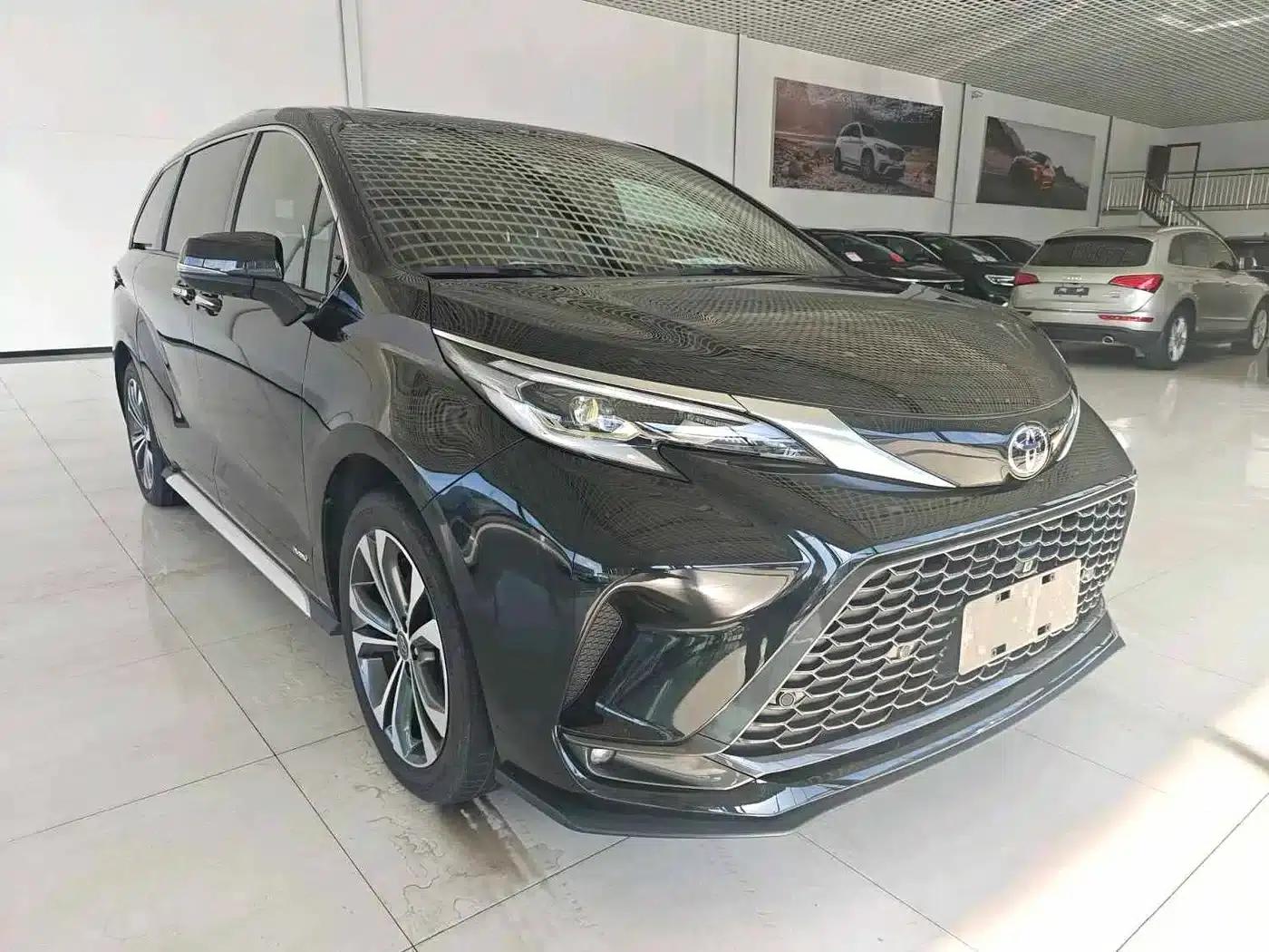 2024 Grevia 2.5L Hybrid Premium Plus Edition — миниатюра 3