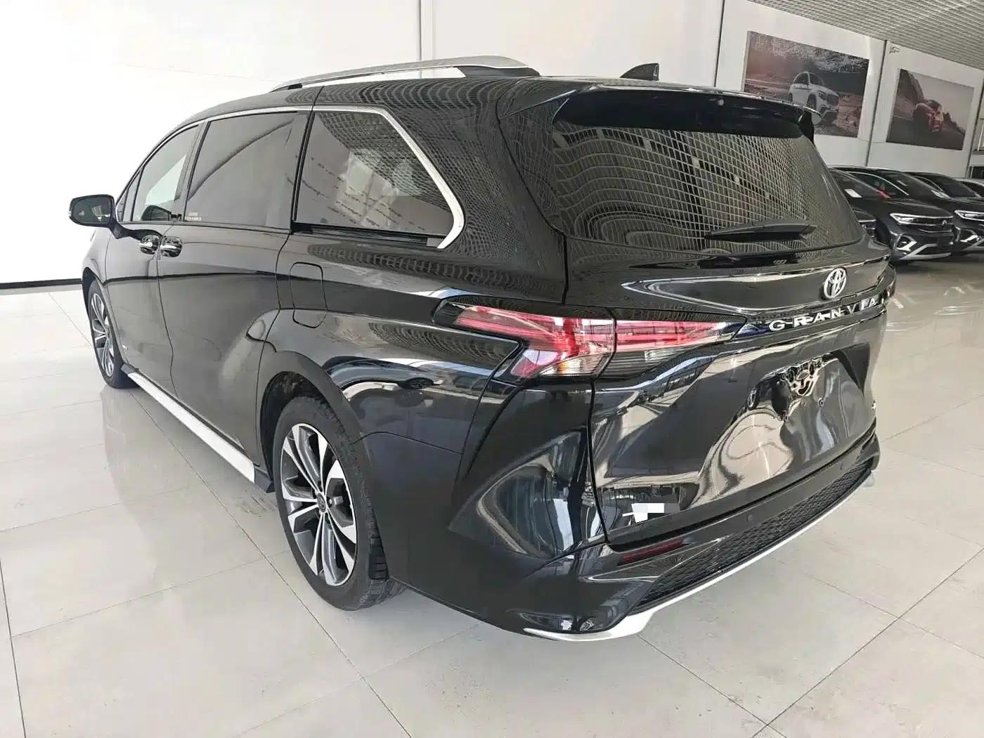 2024 Grevia 2.5L Hybrid Premium Plus Edition — миниатюра 6