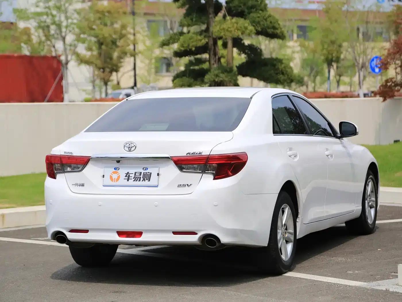 Reiz 2013 2.5V Elite Edition — миниатюра 20