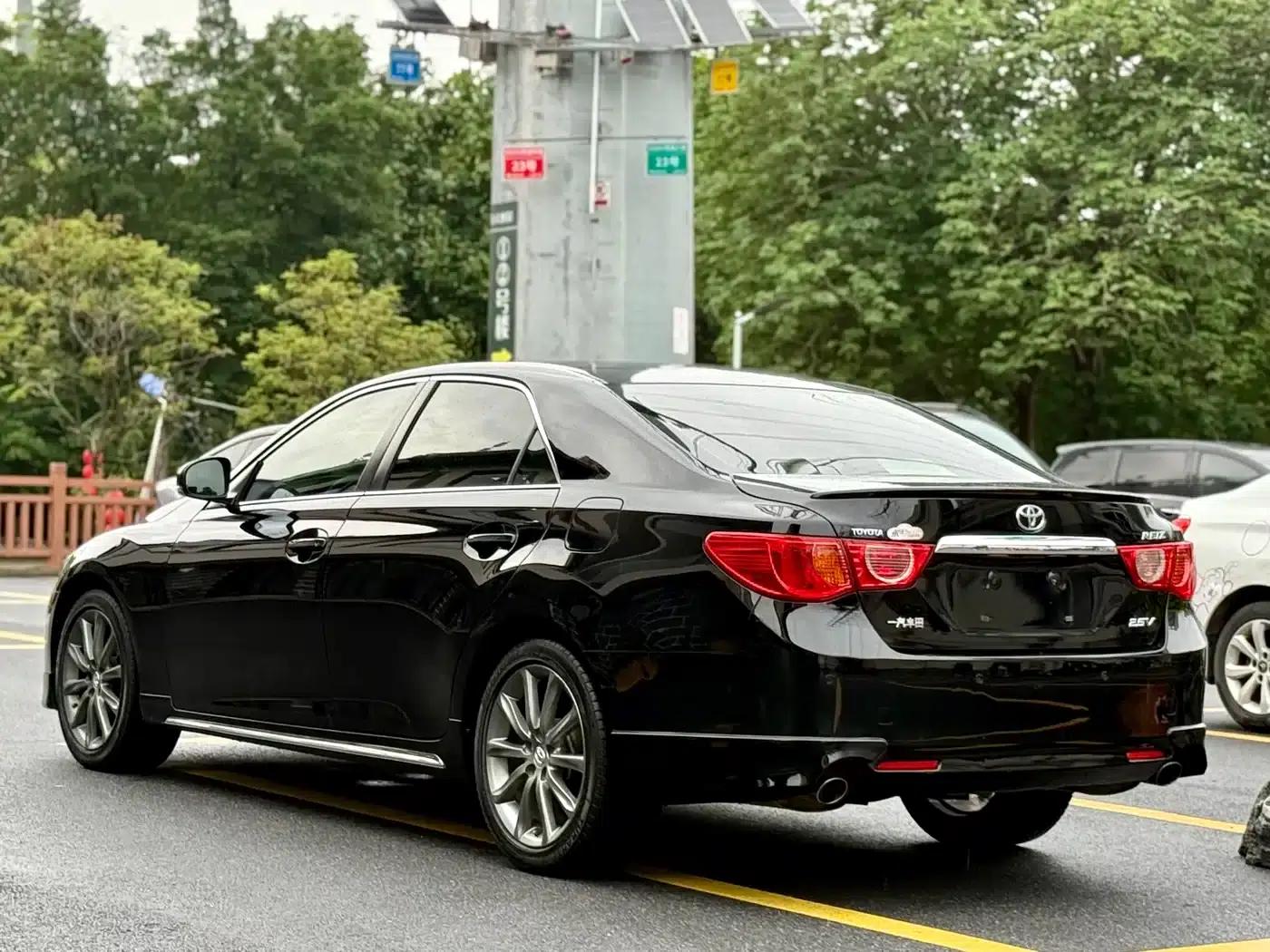 Reiz 2012 2.5V Elegant Elite Edition — миниатюра 8
