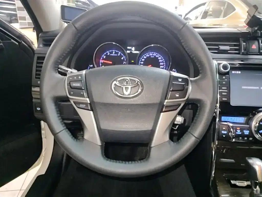 Reiz 2013 2.5V Premium Edition — миниатюра 11