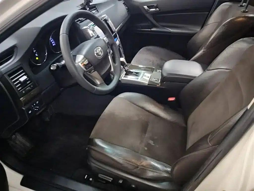 Reiz 2013 2.5V Premium Edition — миниатюра 15