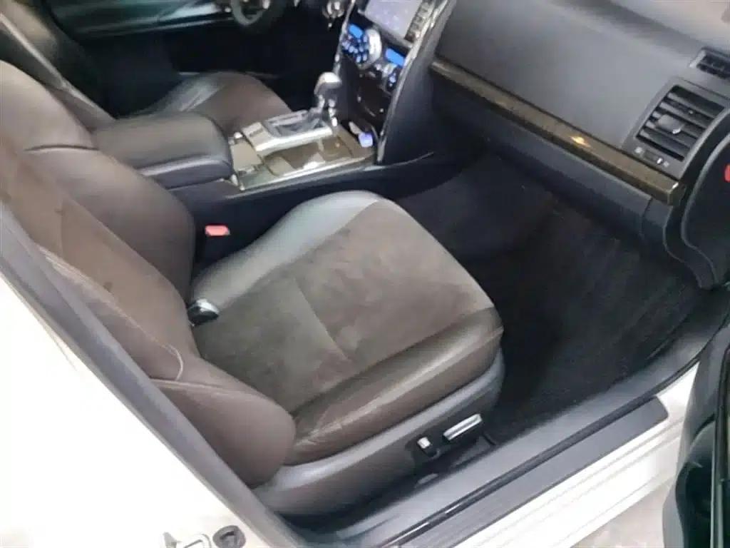 Reiz 2013 2.5V Premium Edition — миниатюра 25