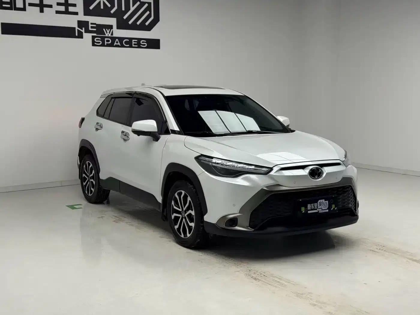 Fenglanda 2023 2.0L CVT Luxury Edition — миниатюра 3