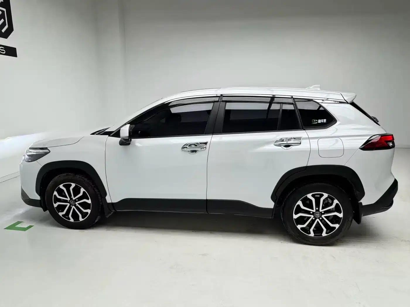 Fenglanda 2023 2.0L CVT Luxury Edition — миниатюра 9