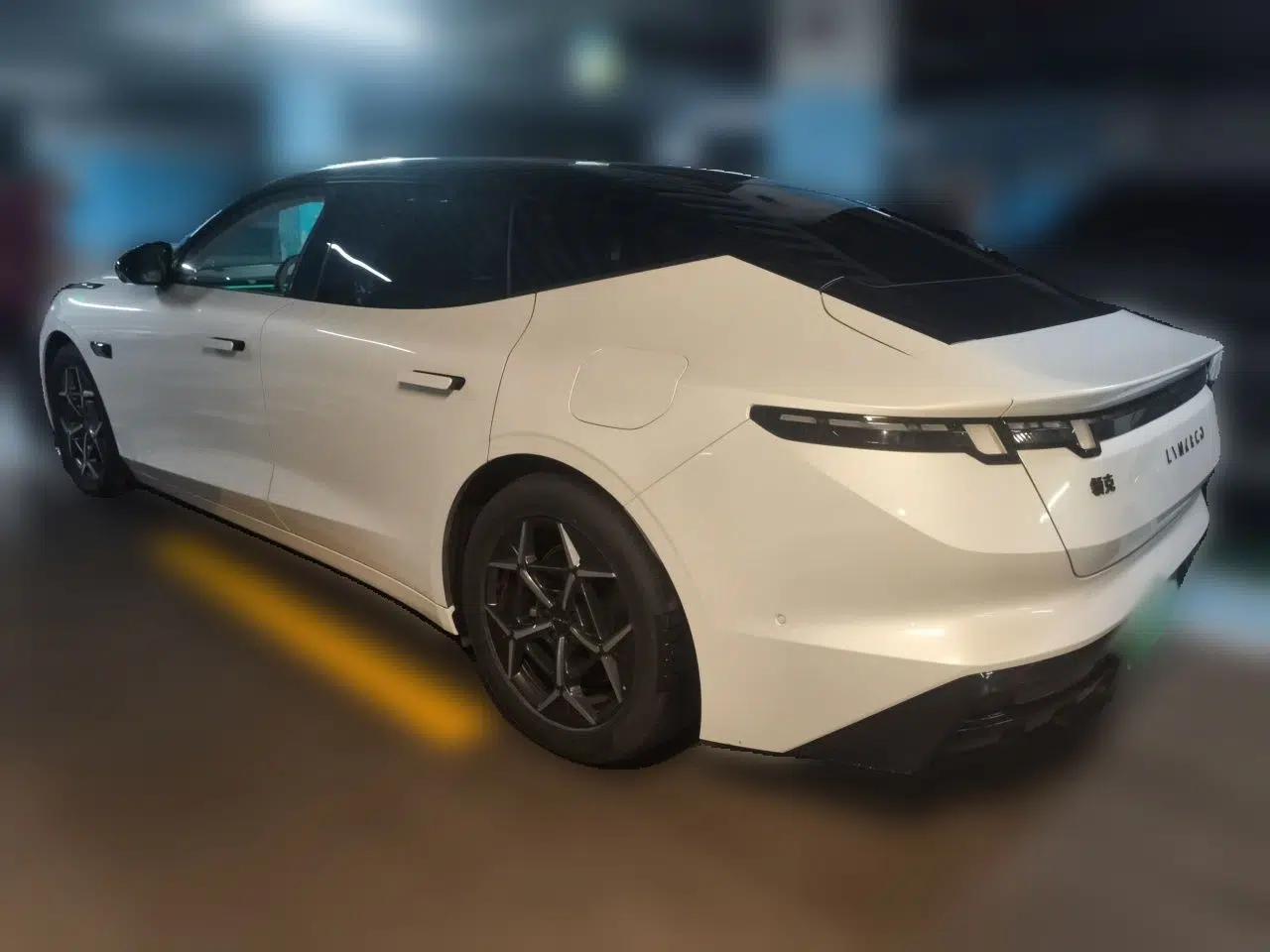 Lynk & Co 10 EM-P 2025 Model 240 Four-Wheel Drive Ultra — миниатюра 4