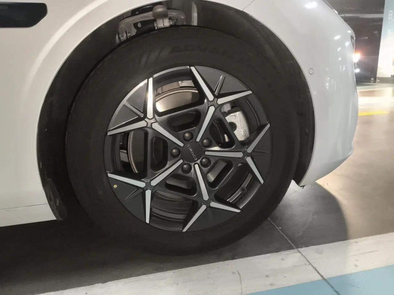 Lynk & Co 10 EM-P 2025 Model 240 Four-Wheel Drive Ultra — миниатюра 8