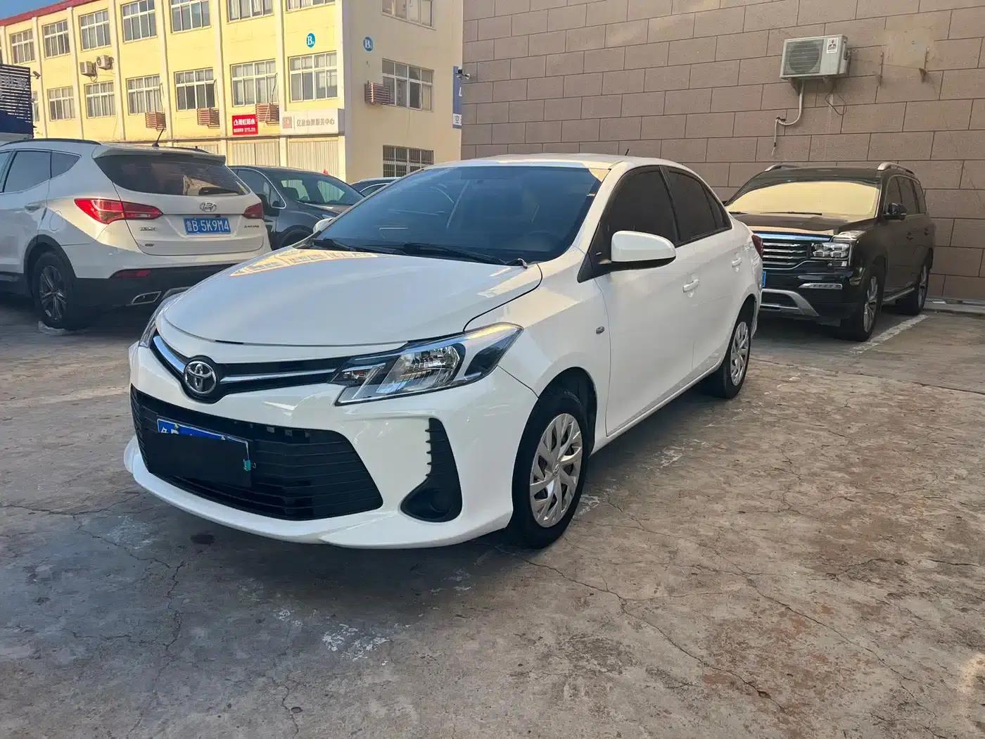 Vios 2021 1.5L CVT Adventure Edition — миниатюра 1