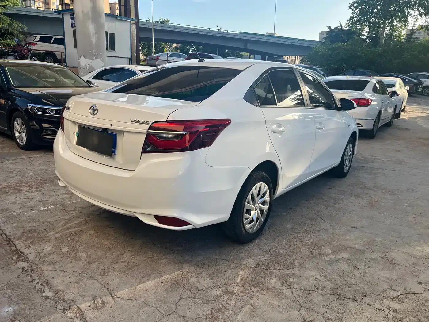 Vios 2021 1.5L CVT Adventure Edition — миниатюра 5