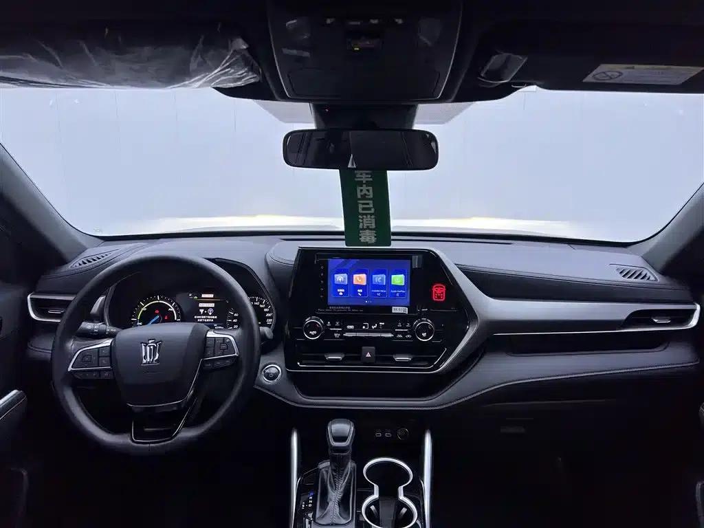 Crown Land Cruiser 2023 2.5L HEV 4WD Elite Edition — миниатюра 14