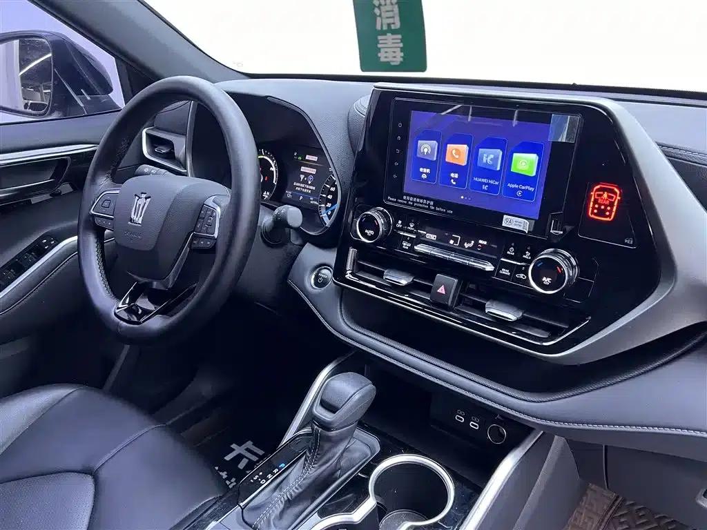 Crown Land Cruiser 2023 2.5L HEV 4WD Elite Edition — миниатюра 25