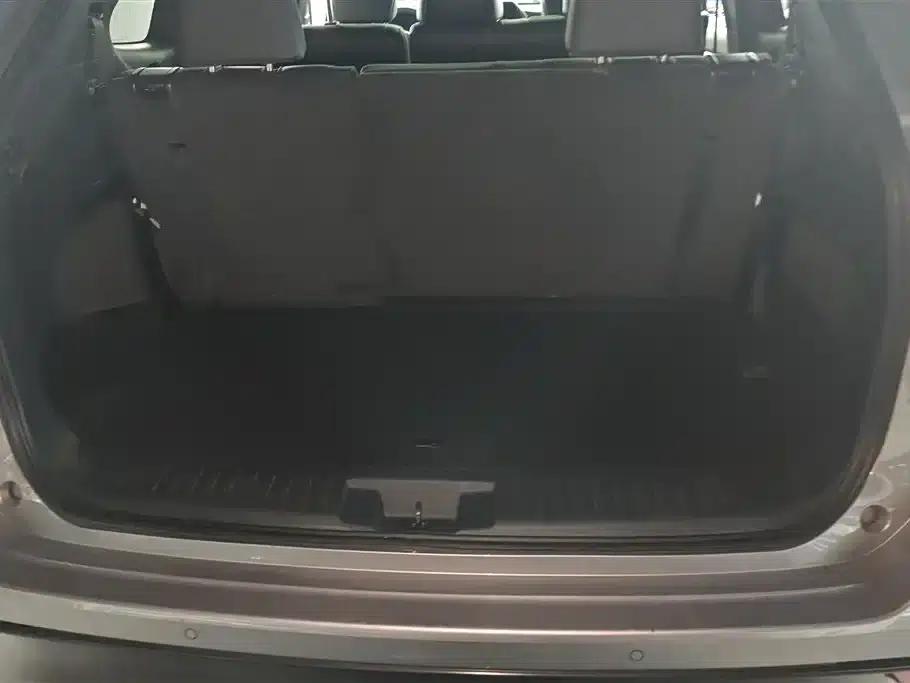 Crown Land Cruiser 2022 2.5L HEV 4WD Premium Edition — миниатюра 4
