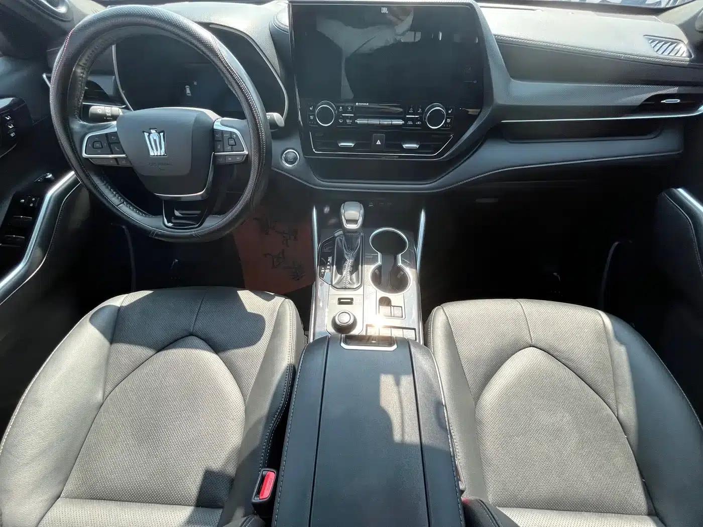Crown Land Cruiser 2022 2.0T 4WD Supreme Edition — миниатюра 11