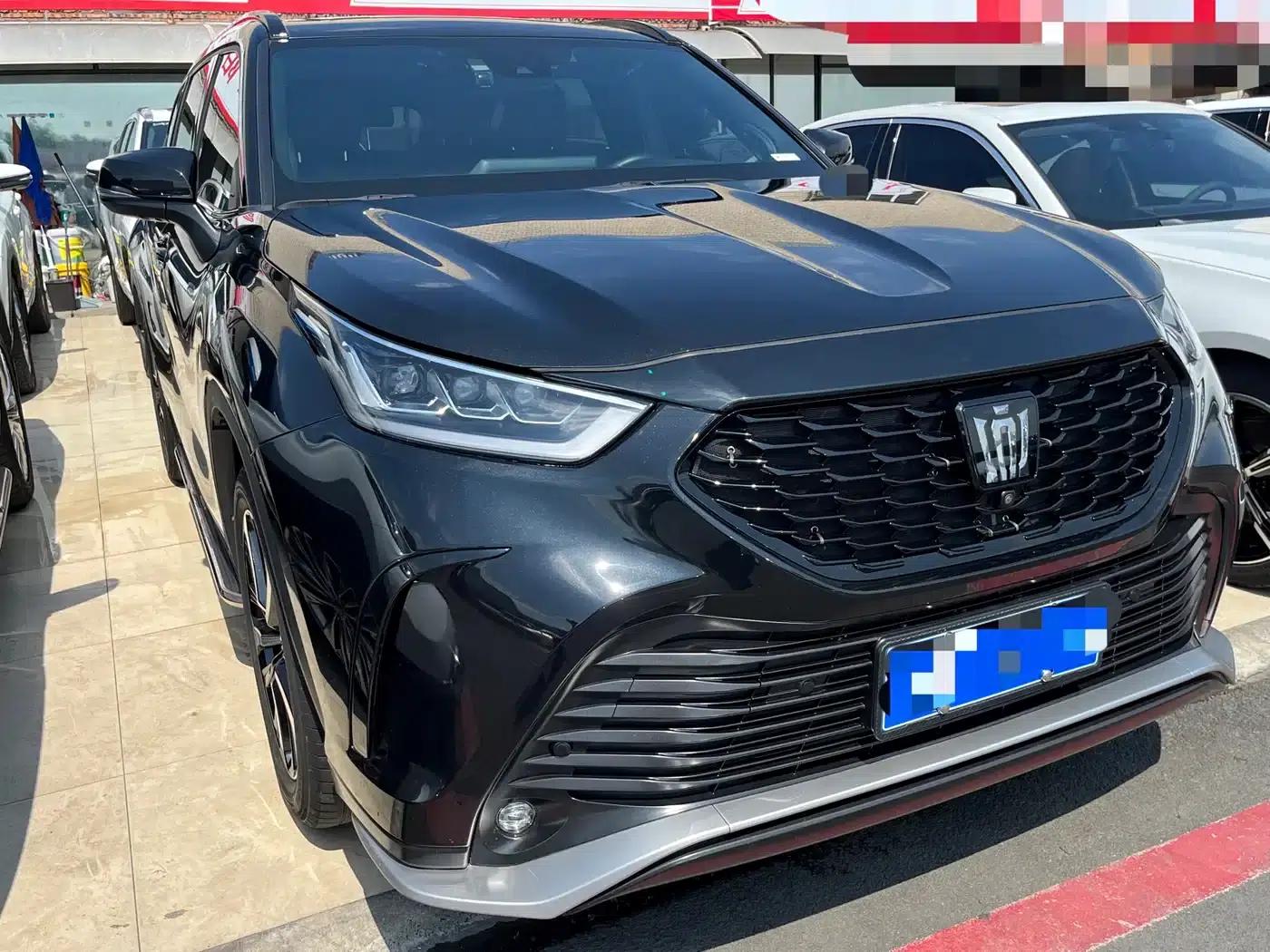 Crown Land Cruiser 2022 2.0T 4WD Supreme Edition — миниатюра 3