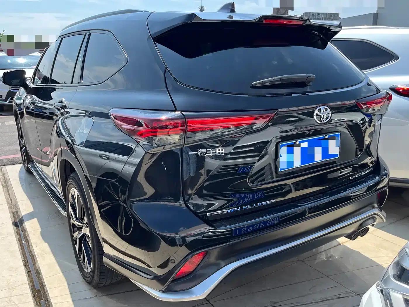 Crown Land Cruiser 2022 2.0T 4WD Supreme Edition — миниатюра 4