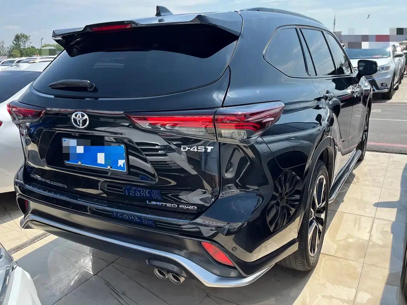 Crown Land Cruiser 2022 2.0T 4WD Supreme Edition — миниатюра 5
