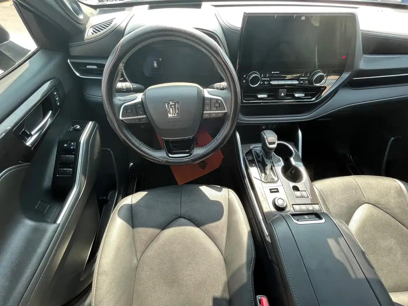 Crown Land Cruiser 2022 2.0T 4WD Supreme Edition — миниатюра 10