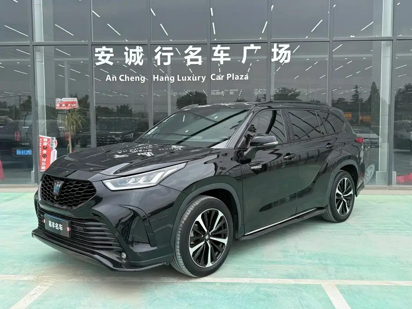 Crown Land Cruiser 2021 2.5L HEV 4WD Flagship Edition — миниатюра 1