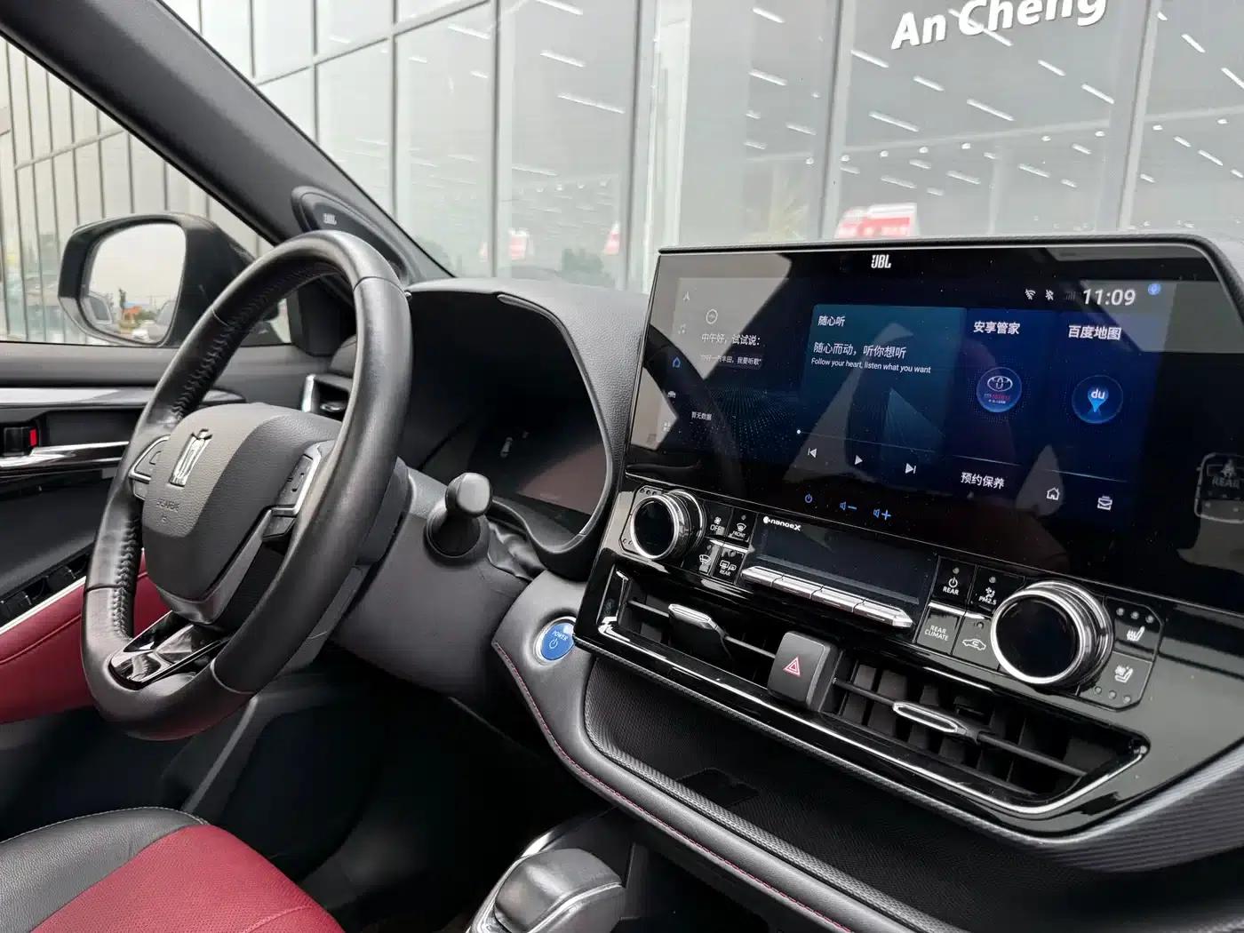 Crown Land Cruiser 2021 2.5L HEV 4WD Flagship Edition — миниатюра 13