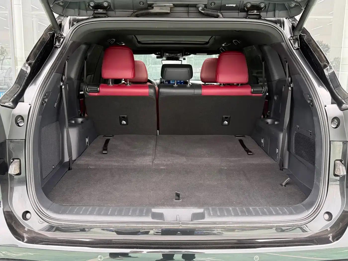 Crown Land Cruiser 2021 2.5L HEV 4WD Flagship Edition — миниатюра 15