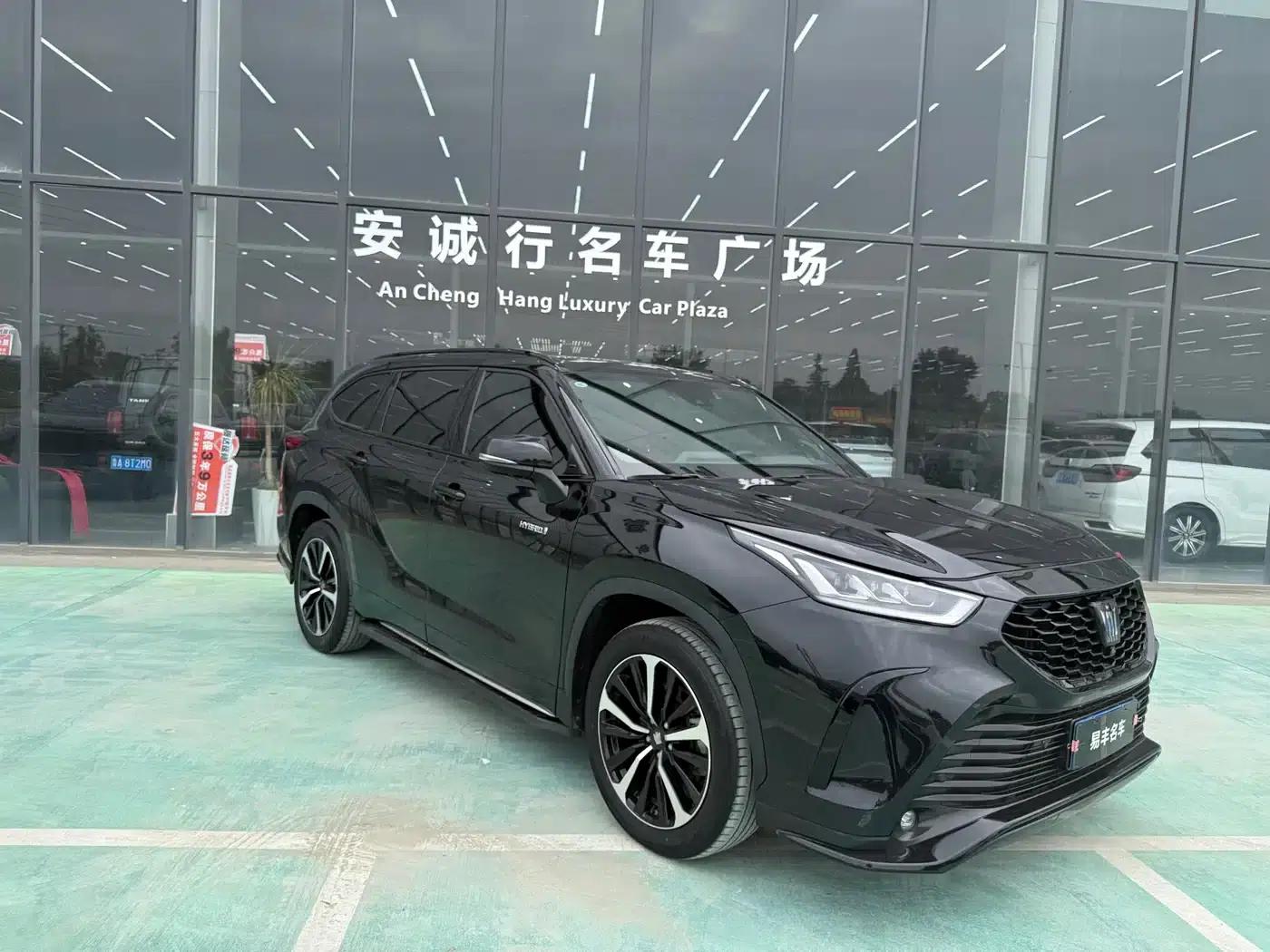 Crown Land Cruiser 2021 2.5L HEV 4WD Flagship Edition — миниатюра 3