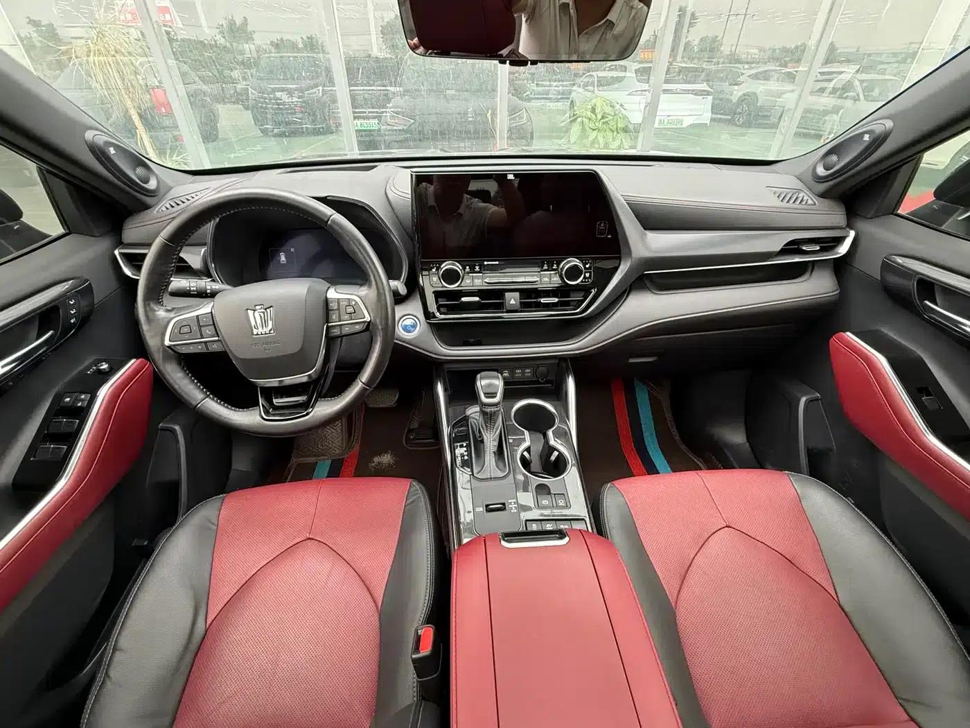 Crown Land Cruiser 2021 2.5L HEV 4WD Flagship Edition — миниатюра 8