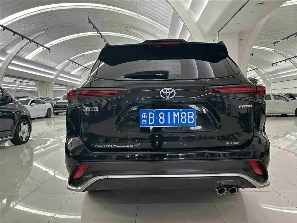 Crown Land Cruiser 2023 2.5L HEV 4WD Premium Edition — миниатюра 12