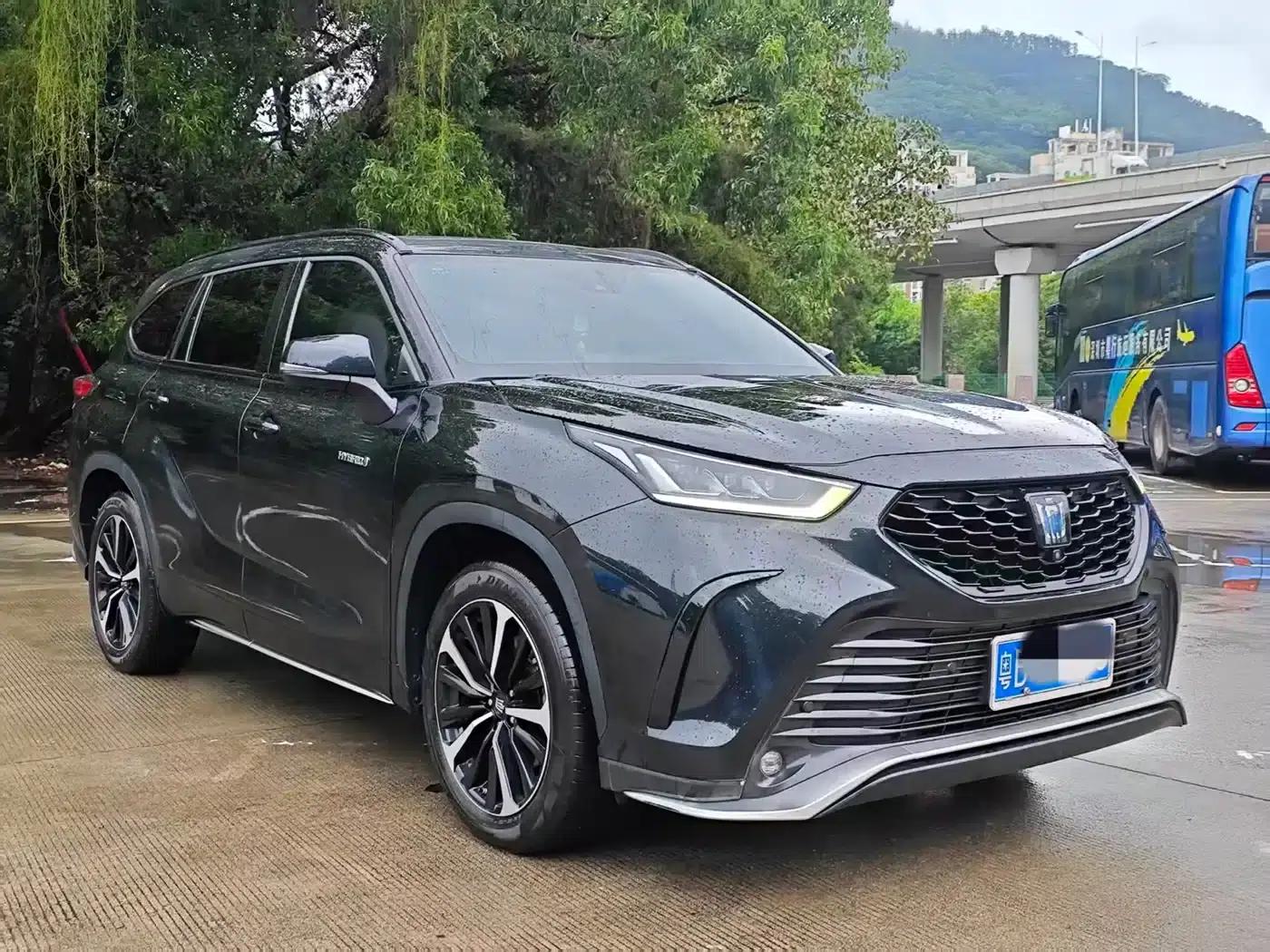 Crown Land Cruiser 2022 2.5L HEV 4WD Flagship Edition — миниатюра 3