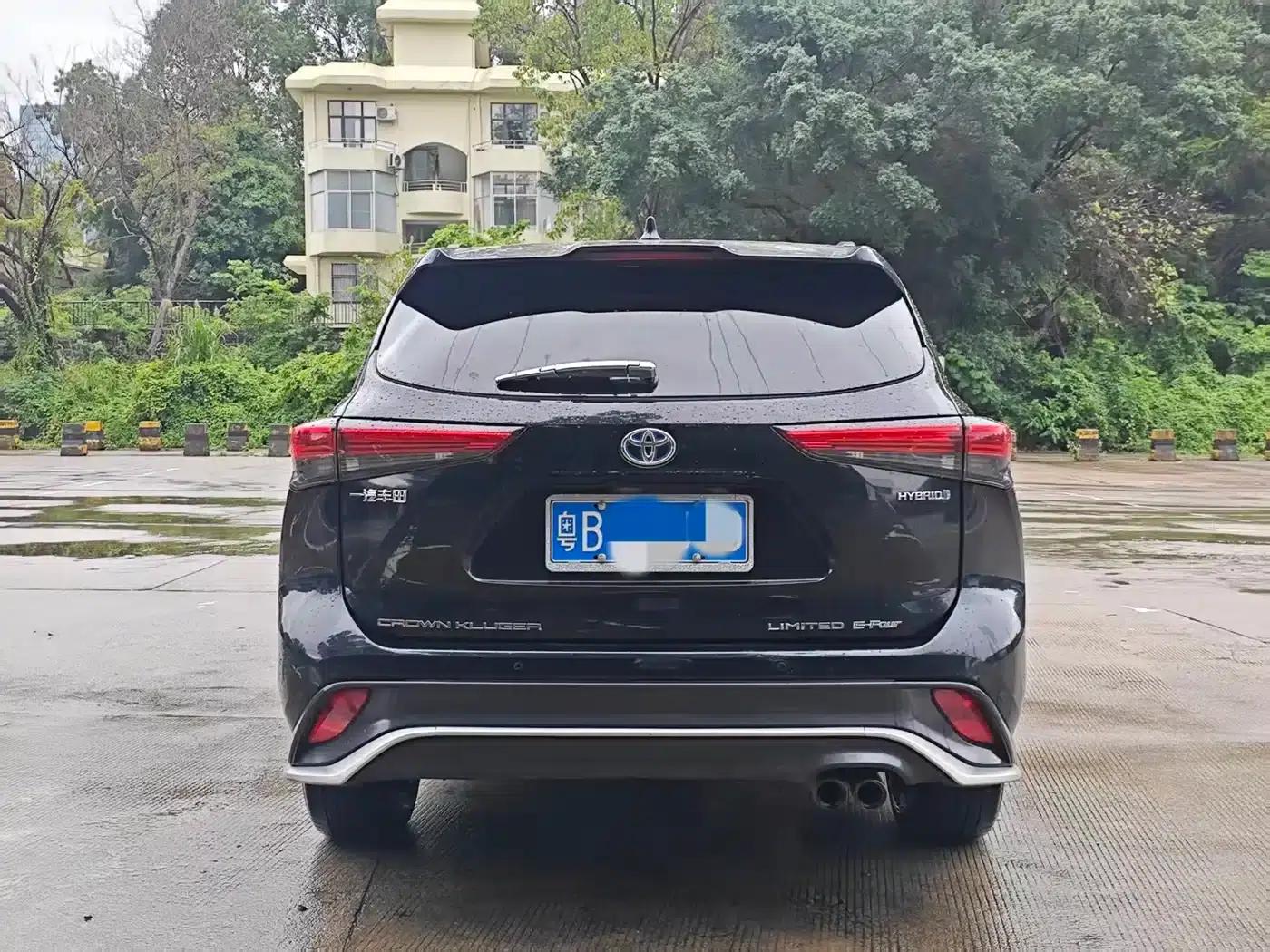Crown Land Cruiser 2022 2.5L HEV 4WD Flagship Edition — миниатюра 5