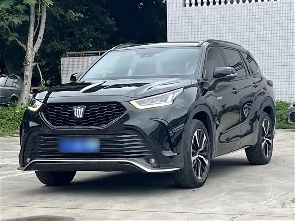 Crown Land Cruiser 2022 2.5L HEV 4WD Luxury Edition — миниатюра 1