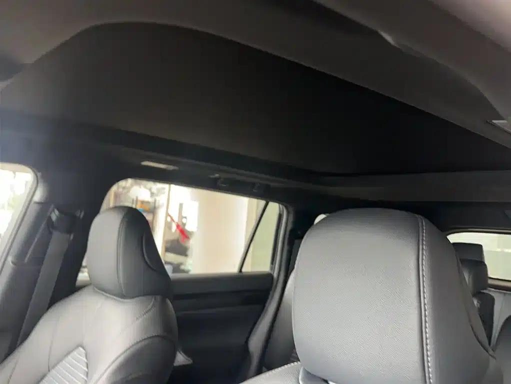 Crown Land Cruiser 2022 2.5L HEV 4WD Luxury Edition — миниатюра 15
