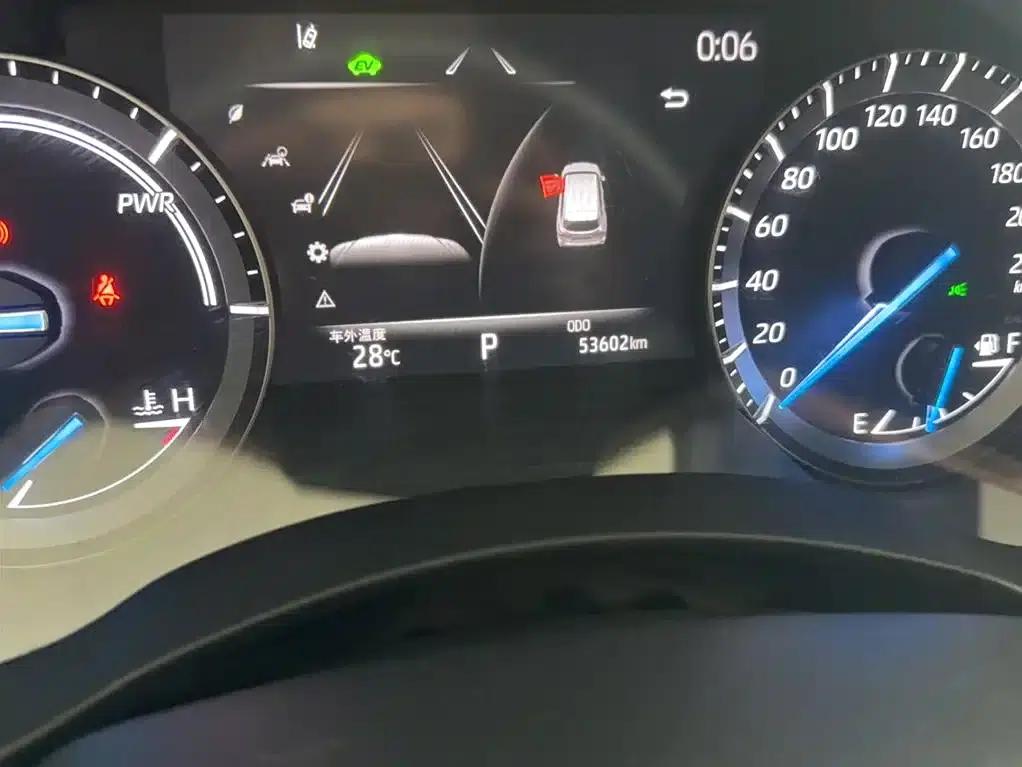 Crown Land Cruiser 2022 2.5L HEV 4WD Luxury Edition — миниатюра 6