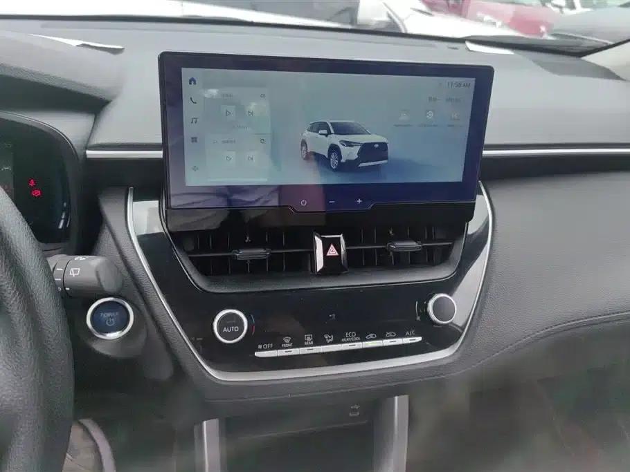 2023 Toyota Corolla Hybrid 2.0L Pioneer Edition — миниатюра 13