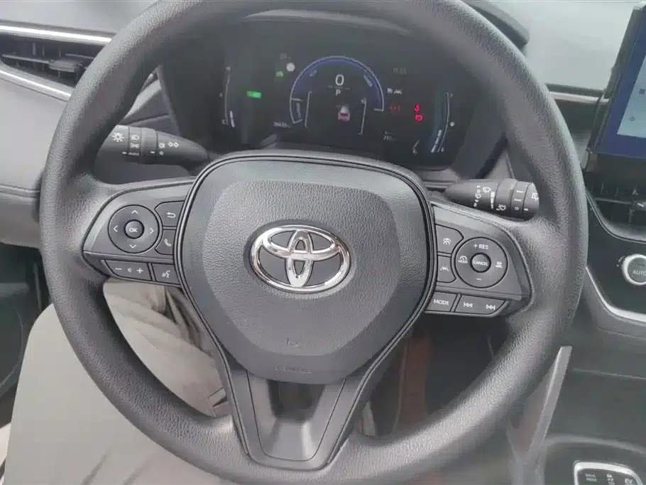 2023 Toyota Corolla Hybrid 2.0L Pioneer Edition — миниатюра 15