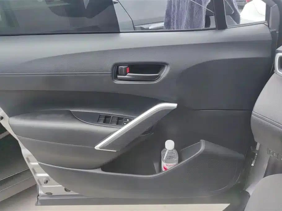 2023 Toyota Corolla Hybrid 2.0L Pioneer Edition — миниатюра 7