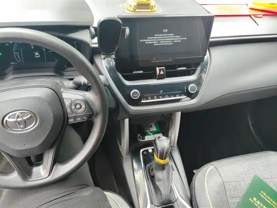 2024 Toyota Corolla 2.0L Intelligent Hybrid Pioneer Edition — миниатюра 13