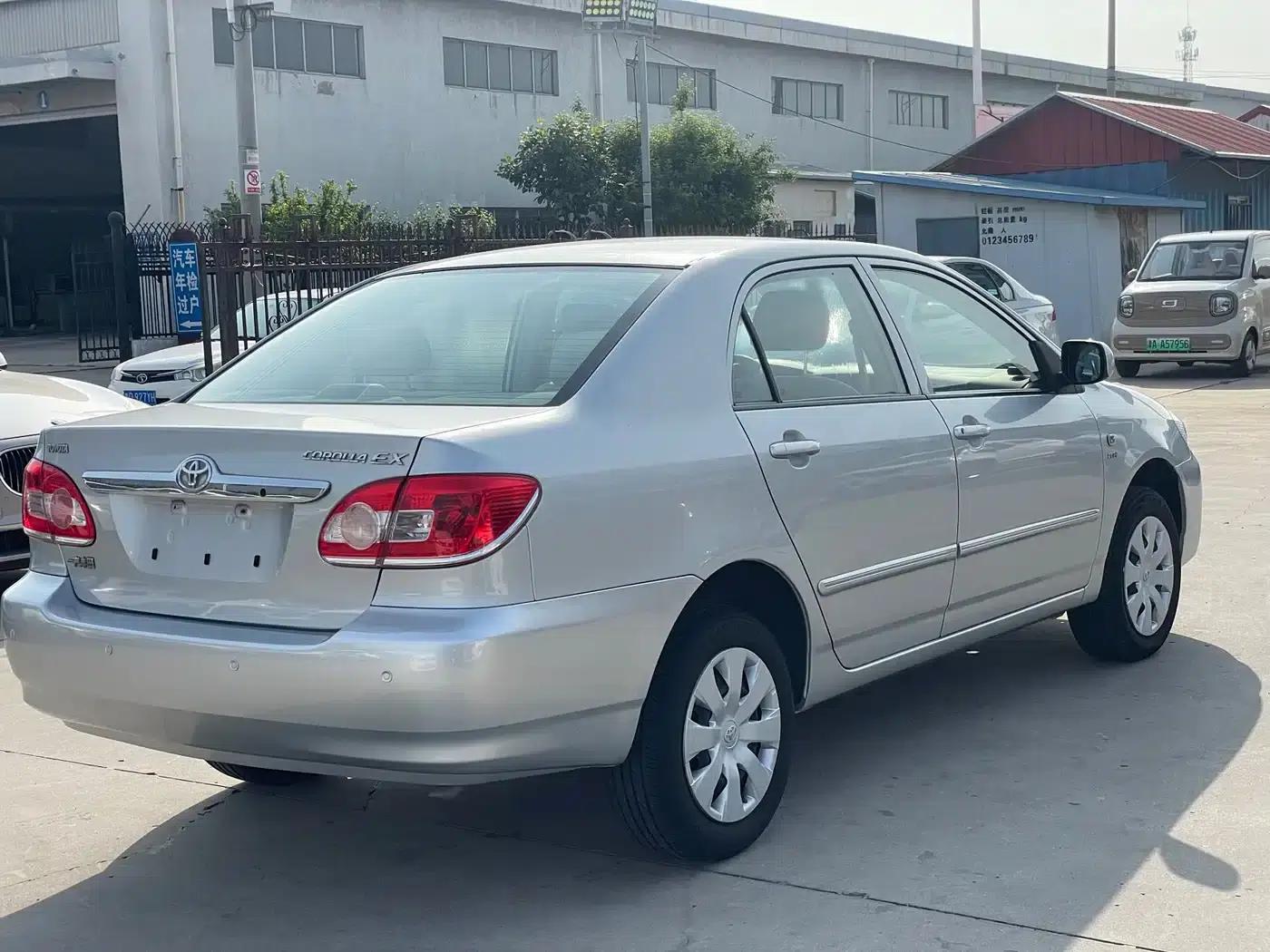 Corolla 2011 1.6L Automatic Classic Edition — миниатюра 11