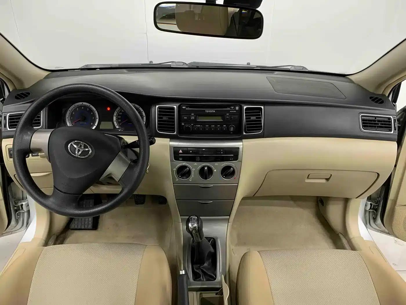 2013 Corolla 1.6L Manual Premium Edition — миниатюра 16