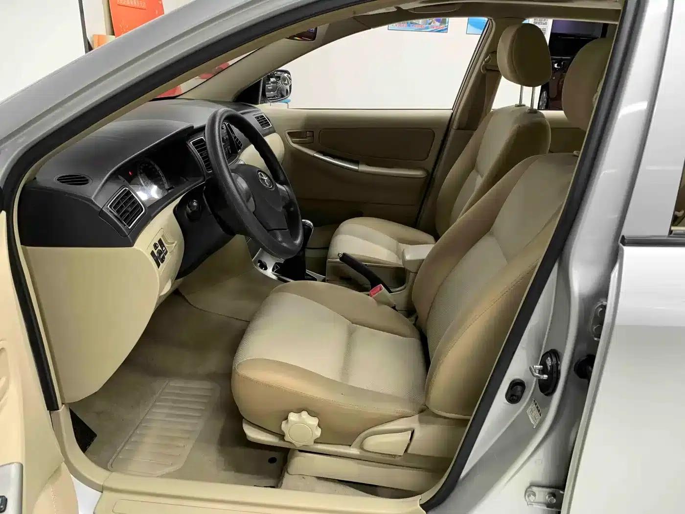 2013 Corolla 1.6L Manual Premium Edition — миниатюра 7