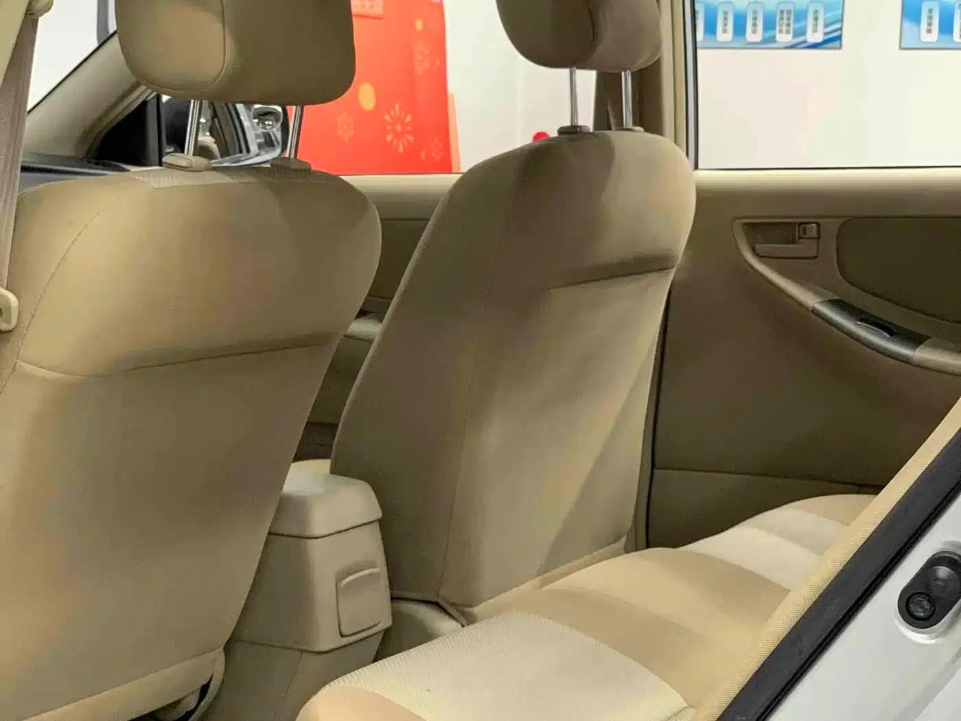 2013 Corolla 1.6L Manual Premium Edition — миниатюра 9