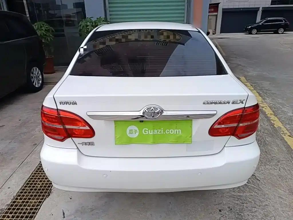 Corolla 2013 1.6L Automatic Premium Edition — миниатюра 6